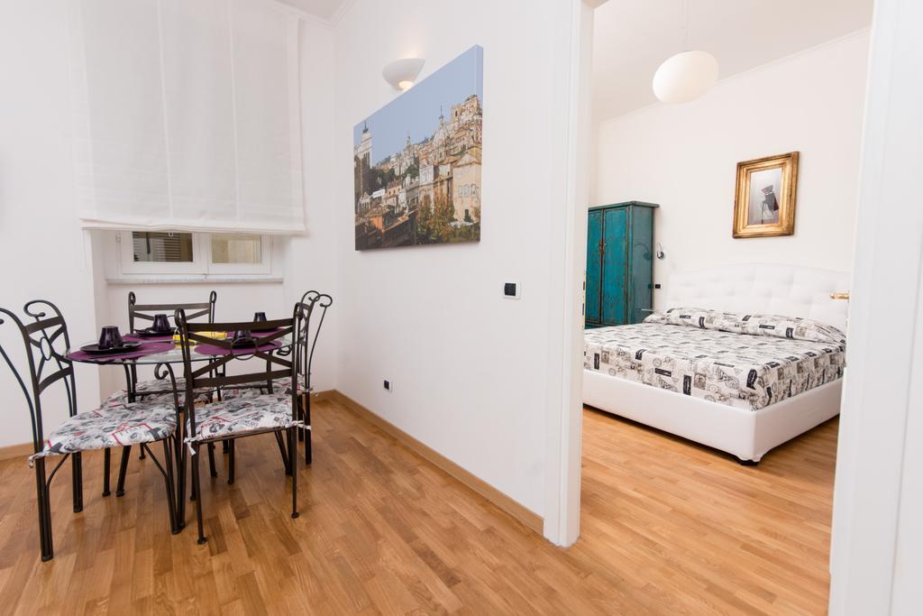 Baccina Inn Rome Room photo